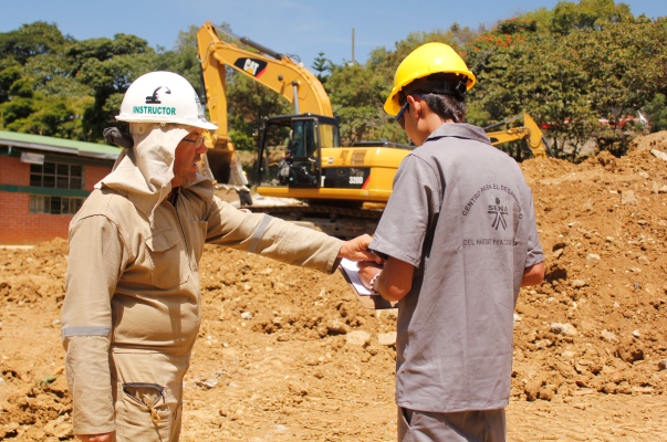 Interesado en trabajar en la construcción de vías 4G